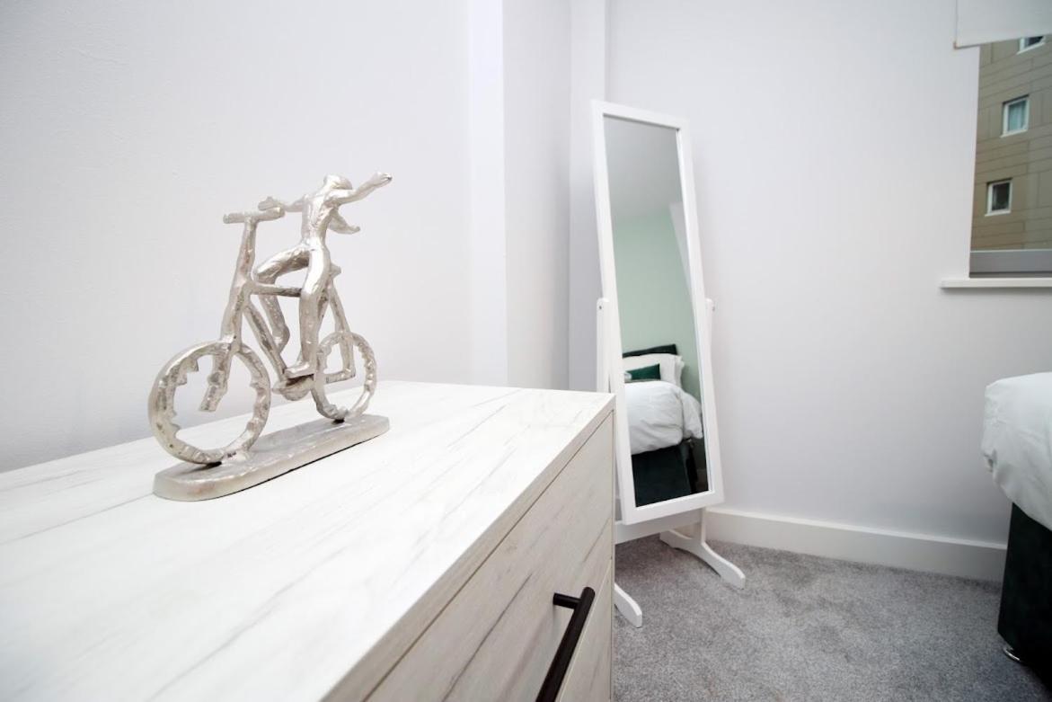 Hamilton Court 1Bedroom Apartment, Bright And Central Location With Balcony And Wi-Fi Bristol Dış mekan fotoğraf